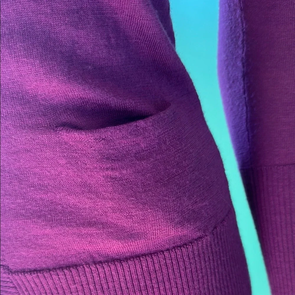 🟪🟪EUC LOFT Purple V-Neck Cardigan with Tiny Hip Pockets🟪🟪